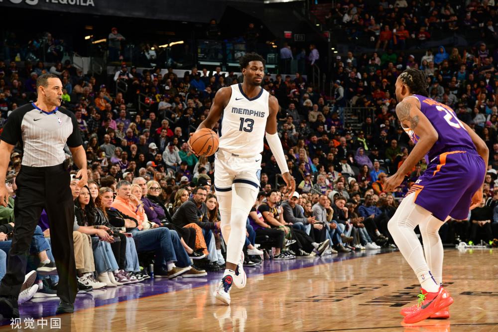 巨大影响 巨大影响