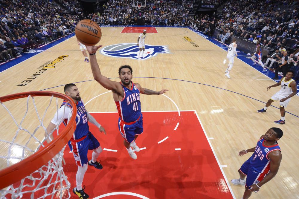 稳定表现更 稳定表现更